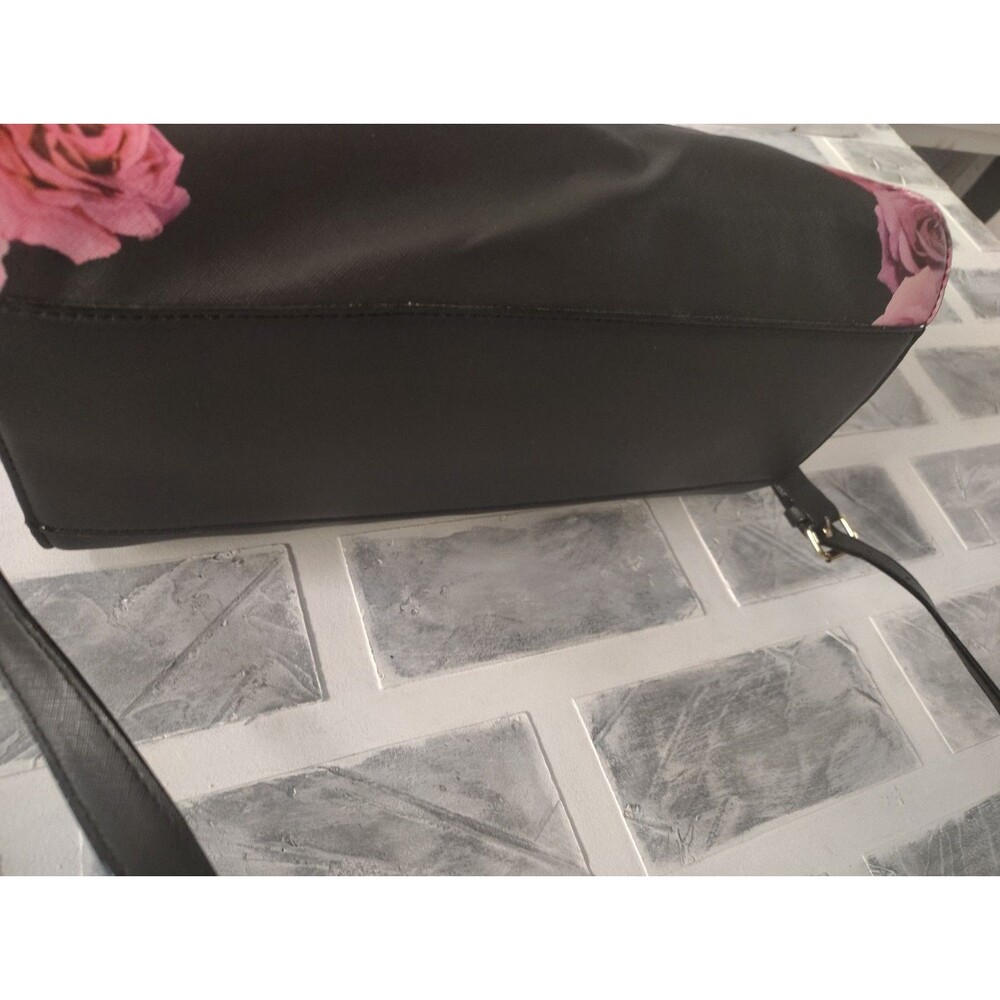New Betsy Johnson Satchel Purse in Black with Varied Pink Roses Cottage Core Y2K - Picture 8 of 15